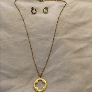 Fashion Pendant Necklace and Earrings Set! NEW YEARS  DEAL!!!